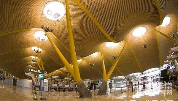 马德里机场导光板图片尺寸（马德里国际机场）