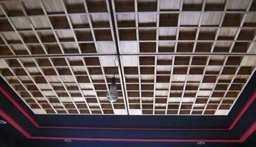 天花板需要放声音扩散板吗（天花板放扩散板好还是吸音好）